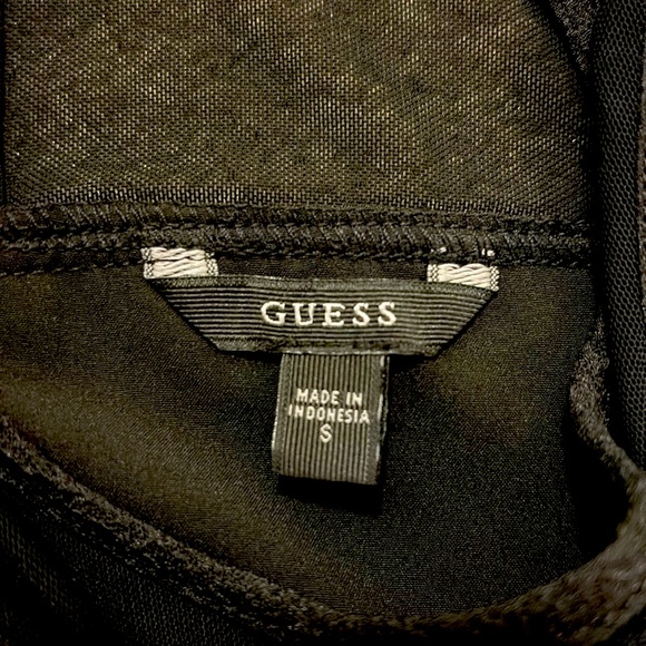 Guess Peplum Black Top - Picture 2 of 3